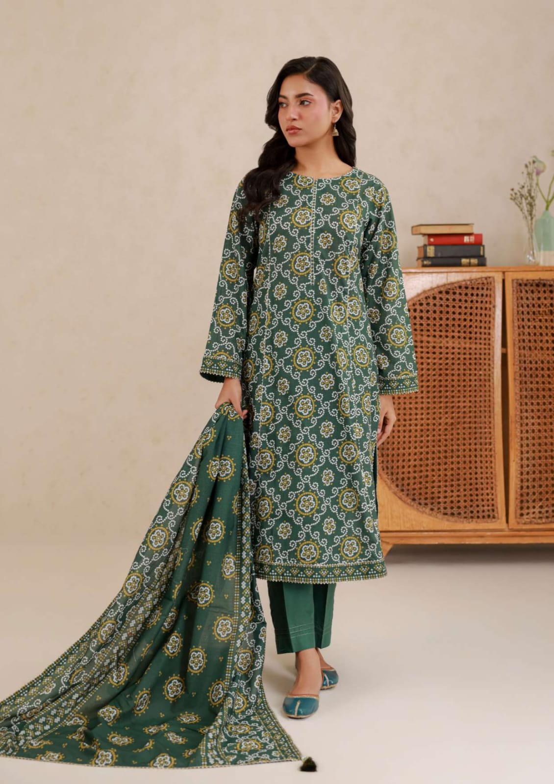 Product Title: Elegant Green Printed Lawn Suit 3 Piece (Shirt + Dupatta + Shalwar) – Summer Collection 30% OFF | Kashmir Clothes Center