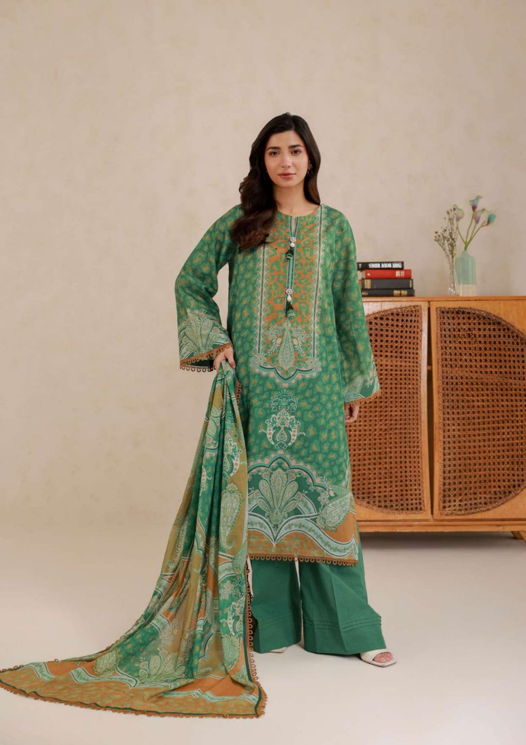 Elegant Green Digital Printed Lawn Suit 3 Piece (Shirt + Dupatta + Trouser) – Summer Collection 30% OFF | Kashmir Clothes Center